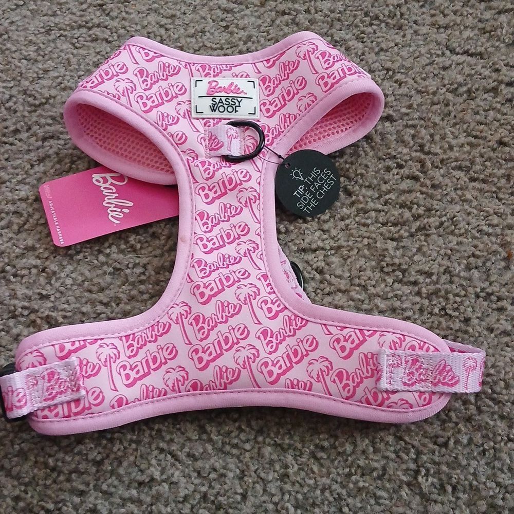 Sassy Woof Barbie Malibu Dog Harness Sz M NWT